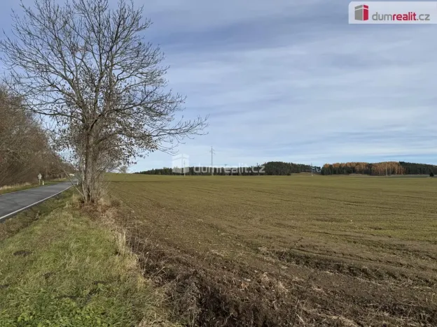 Prodej komerčního pozemku, Vlachovo Březí, Pražská, 2261 m2