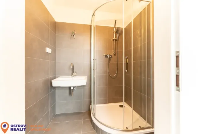 Prodej bytu 3+1, Šumperk, Prievidzská, 63 m2