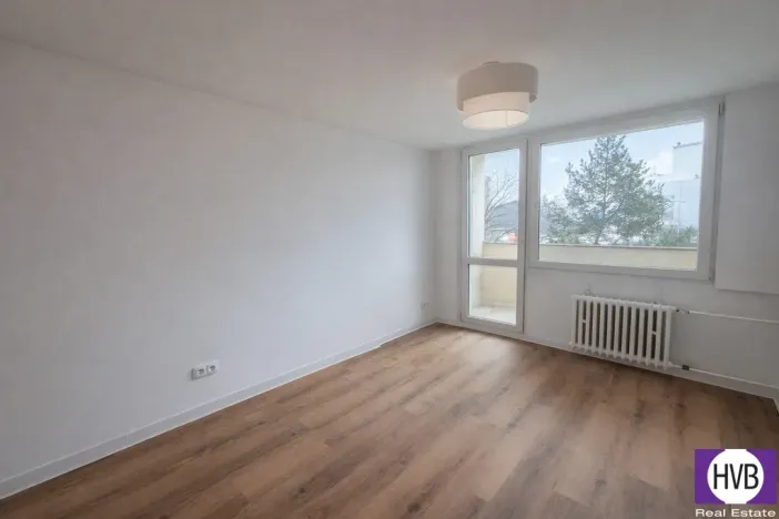 Pronájem bytu 2+kk, Praha, Hvězdova, 42 m2