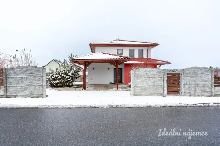 Pronájem bytu 4+1, Šestajovice, Sukova, 204 m2