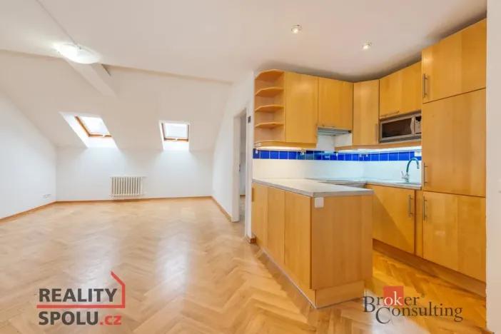 Pronájem bytu 2+kk, Praha - Vyšehrad, Neklanova, 52 m2