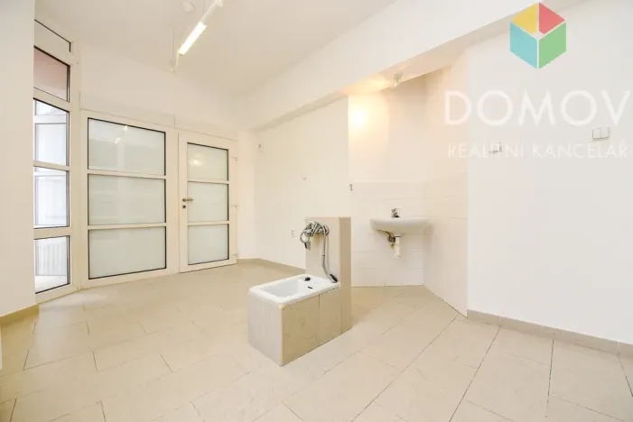 Pronájem obchodního prostoru, Beroun - Beroun-Centrum, Česká, 12 m2