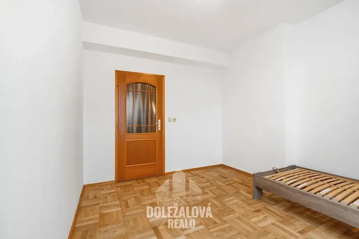 Pronájem bytu 4+1, Praha - Hostivař, Na Groši, 111 m2