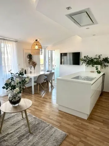 Pronájem bytu 3+kk, Praha - Holešovice, Tusarova, 76 m2