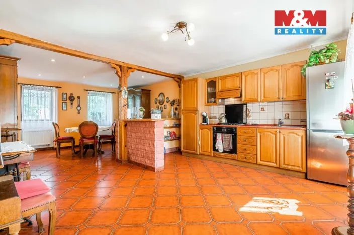 Prodej restaurace, Velké Březno, 700 m2