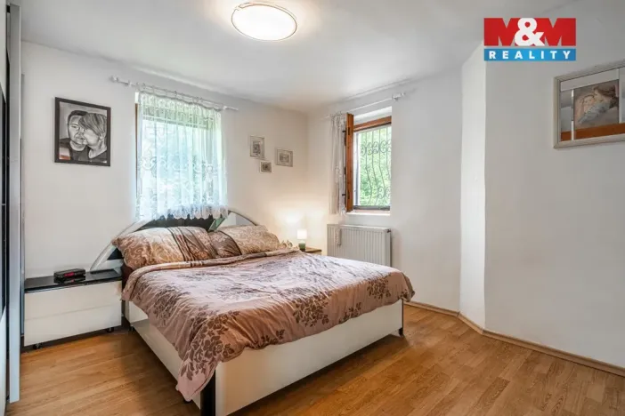 Prodej restaurace, Velké Březno, 700 m2