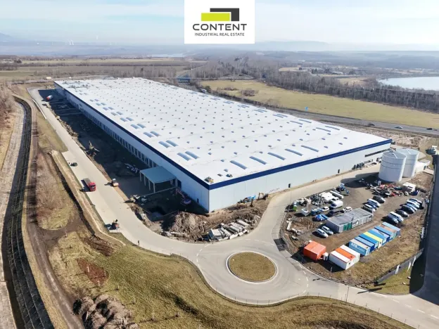 Pronájem skladu, Vrskmaň, Průmyslová, 4300 m2