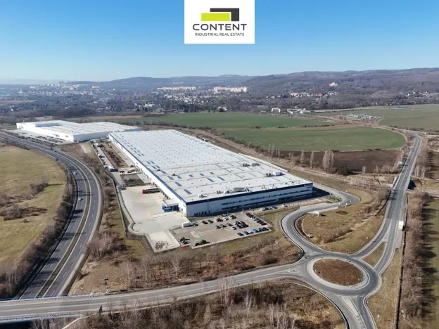 Pronájem skladu, Vrskmaň, Průmyslová, 4300 m2