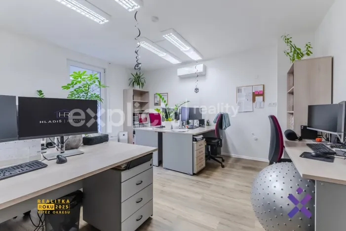 Pronájem obchodního prostoru, Uherské Hradiště, Otakarova, 173 m2