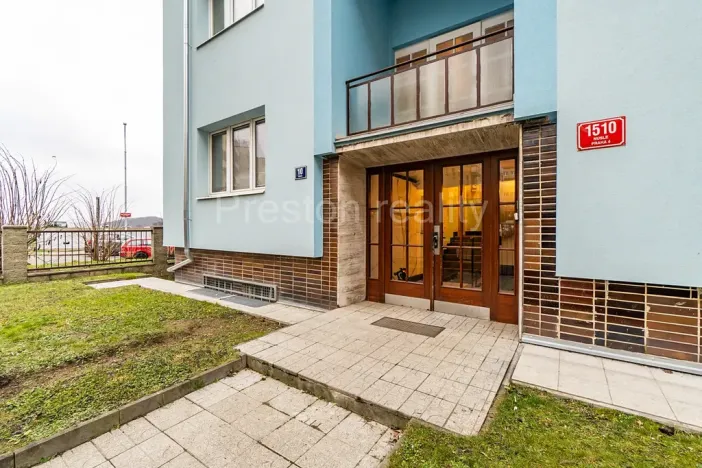 Pronájem bytu 1+1, Praha - Nusle, Zdaru, 45 m2