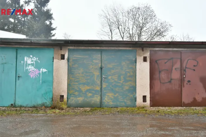 Pronájem garáže, Náchod, Wolkerova, 18 m2