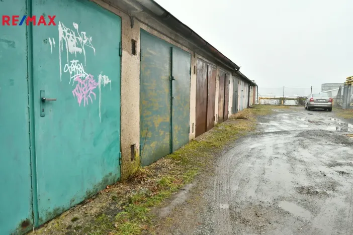 Pronájem garáže, Náchod, Wolkerova, 18 m2