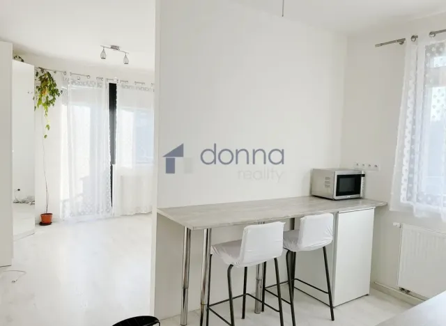 Pronájem bytu 1+kk, Praha, Kačírkova, 35 m2