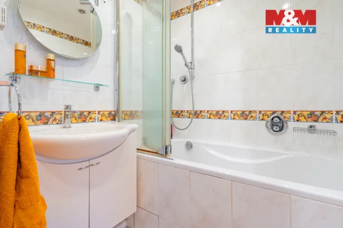 Prodej bytu 3+1, České Budějovice - České Budějovice 7, Lidická tř., 64 m2