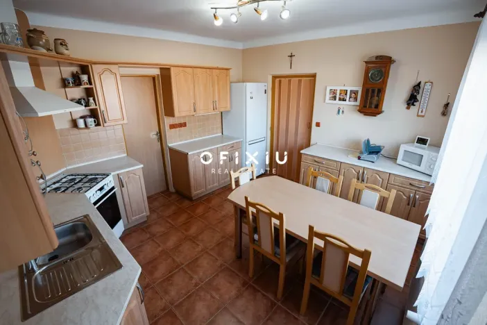 Prodej rodinného domu, Hrušovany nad Jevišovkou, Drnholecká, 160 m2