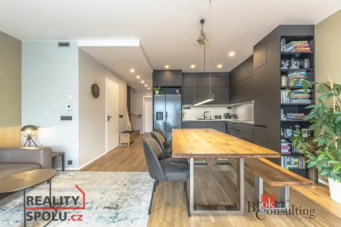 Prodej rodinného domu, Praha - Dolní Chabry, Karla Rachůnka, 122 m2