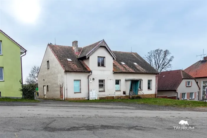 Prodej rodinného domu, Roupov, 525 m2