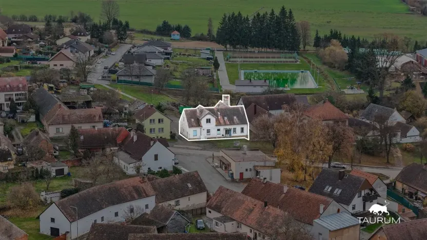 Prodej rodinného domu, Roupov, 525 m2