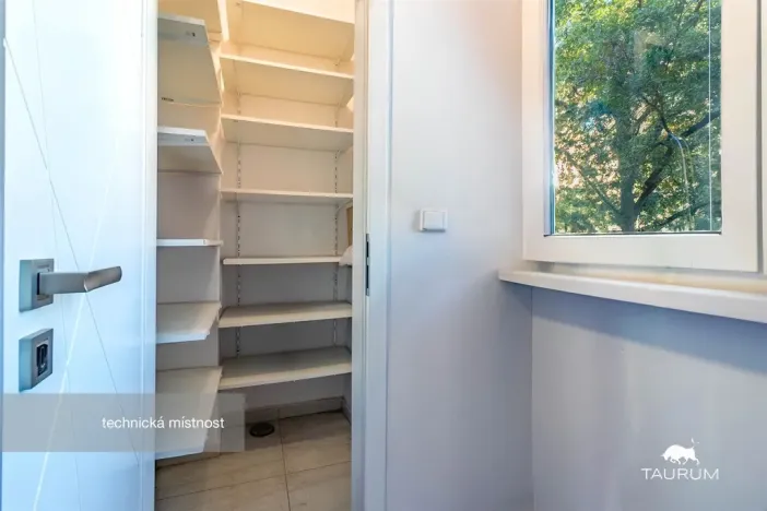 Prodej bytu 4+kk, Plzeň - Jižní Předměstí, Koperníkova, 157 m2