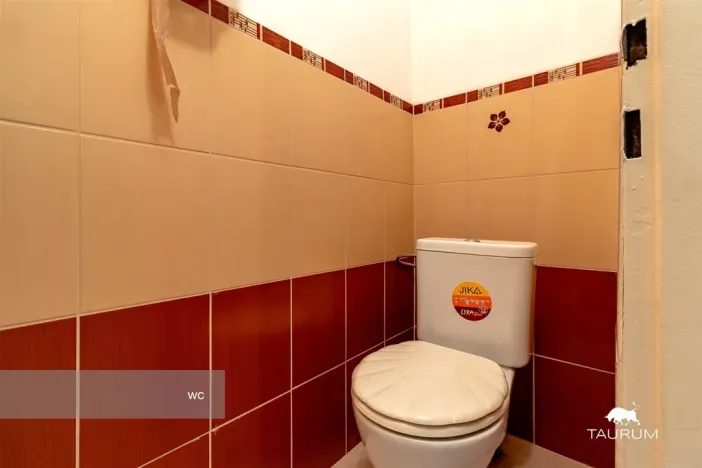 Prodej obchodního prostoru, Karlovy Vary, Vítězná, 147 m2