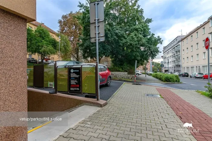 Prodej obchodního prostoru, Karlovy Vary, Vítězná, 147 m2