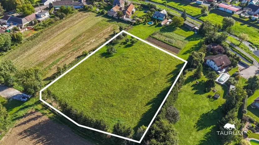 Prodej pozemku pro bydlení, Chodouň, 6455 m2