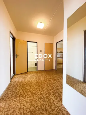 Prodej bytu 3+1, Praha - Řepy, Na chobotě, 77 m2