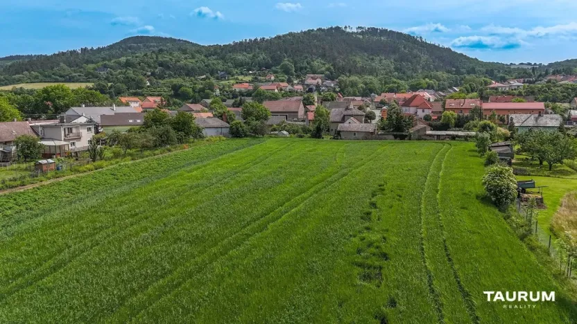 Prodej pozemku pro bydlení, Chodouň, 6761 m2