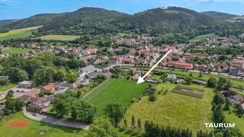 Prodej pozemku pro bydlení, Chodouň, 6761 m2