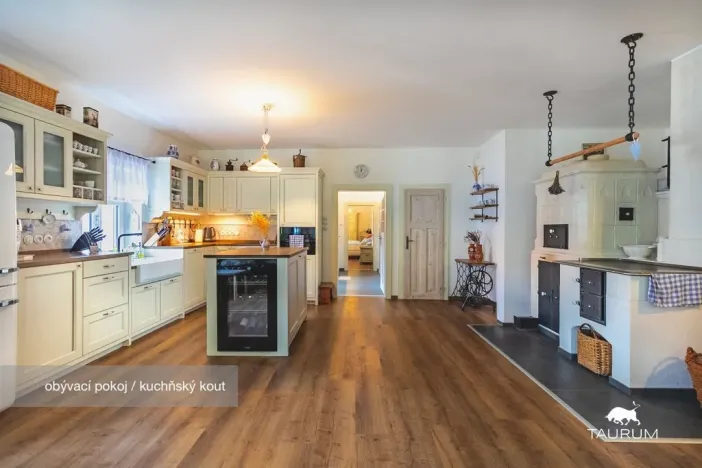 Prodej rodinného domu, Malešov - Týniště, Týniště, 730 m2