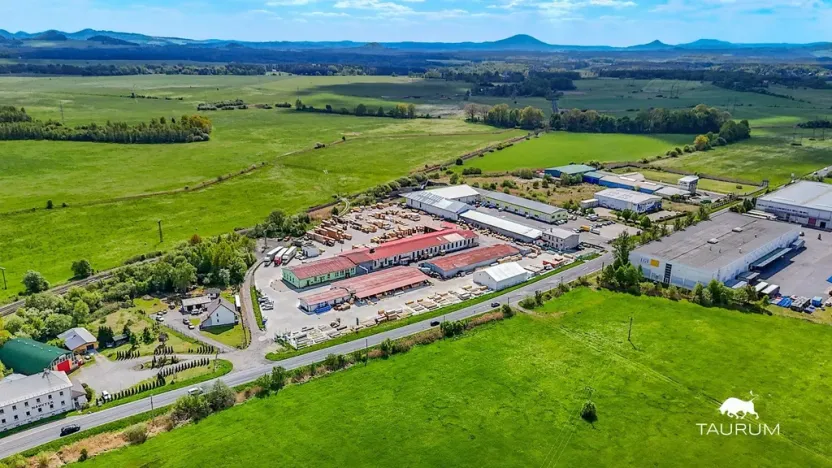 Prodej výrobních prostor, Zákupy, Nádražní, 21066 m2