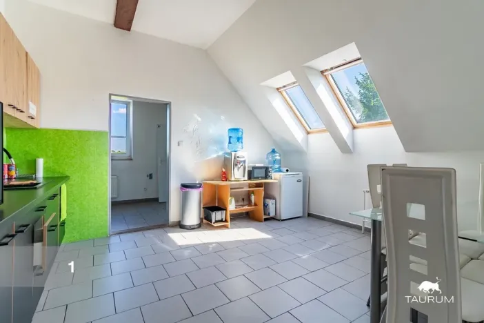 Prodej komerční nemovitosti, Vojkovice, 12027 m2