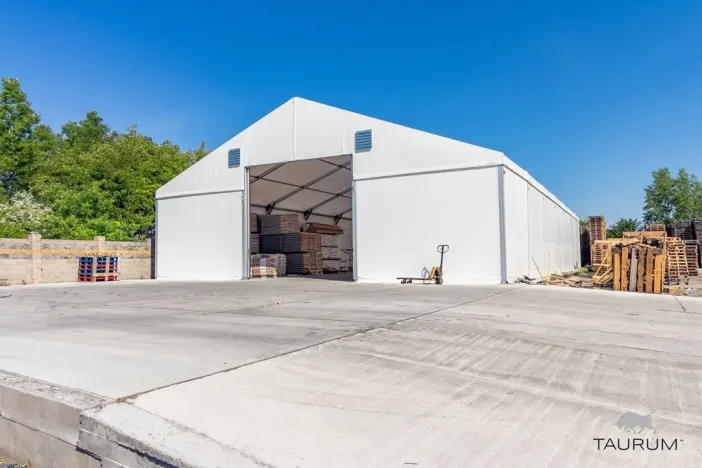 Prodej komerční nemovitosti, Vojkovice, 12027 m2