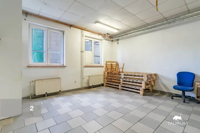 Prodej výrobních prostor, Vojkovice, 12027 m2