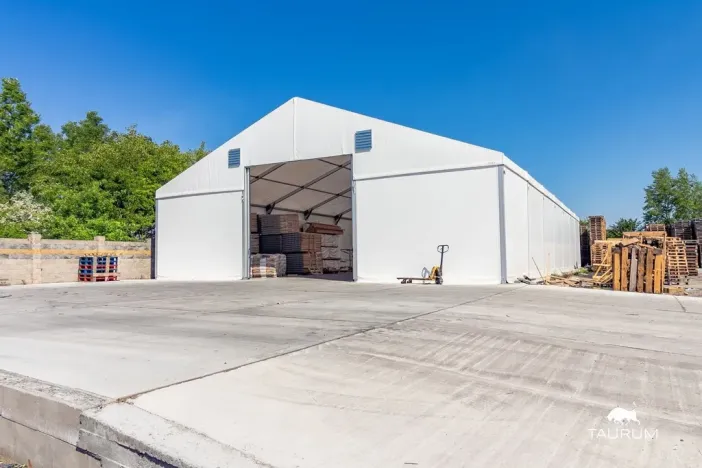 Prodej výrobních prostor, Vojkovice, 12027 m2