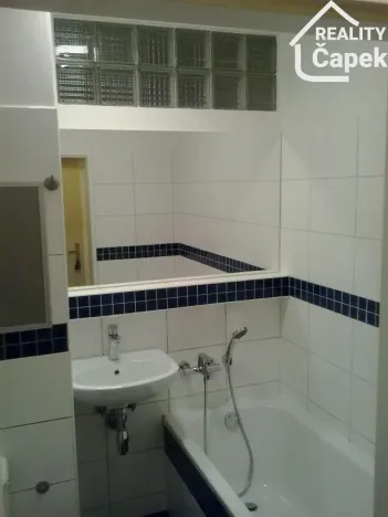 Pronájem bytu 1+1, Ostrava - Poruba, Polská, 30 m2