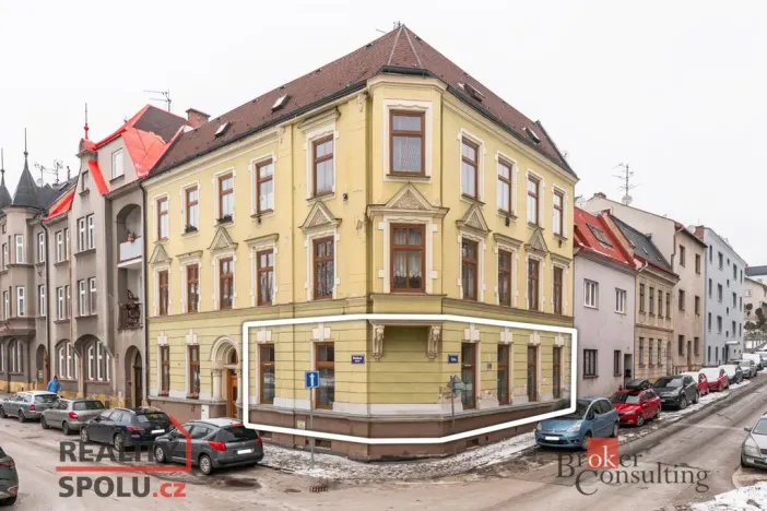 Prodej bytu 3+kk, Trutnov - Střední Předměstí, Jiráskovo náměstí, 78 m2