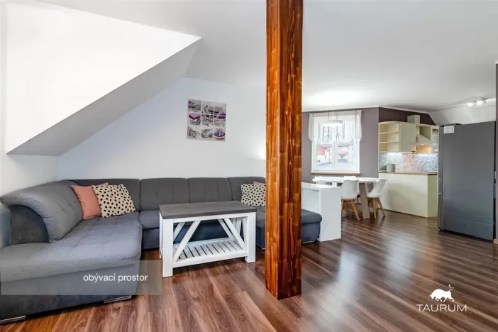 Prodej bytu 3+kk, Tlučná, U Špejcharu, 78 m2