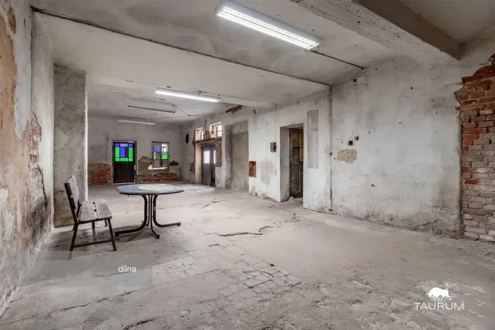 Prodej rodinného domu, Tlučná, Hlavní, 290 m2