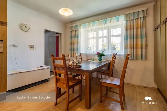 Prodej rodinného domu, Chocenice, 280 m2