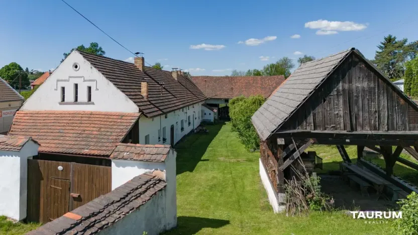 Prodej rodinného domu, Chocenice, 280 m2
