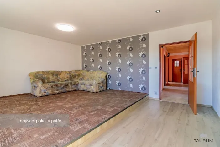 Prodej rodinného domu, Dobřany, Školní, 368 m2