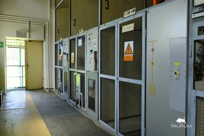 Prodej komerční nemovitosti, Ostrava - Svinov, Ostravská, 1000 m2