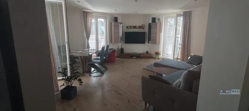 Pronájem bytu 2+kk, Břeclav, Kpt. Jaroše, 72 m2