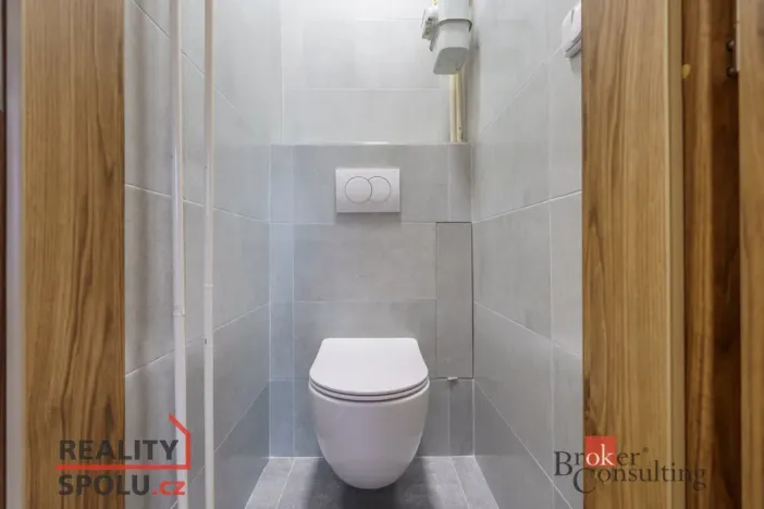 Pronájem bytu 2+1, Sokolov, Karla Čapka, 57 m2