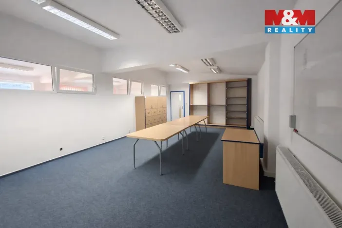 Pronájem obchodního prostoru, Teplice, Dubská, 460 m2