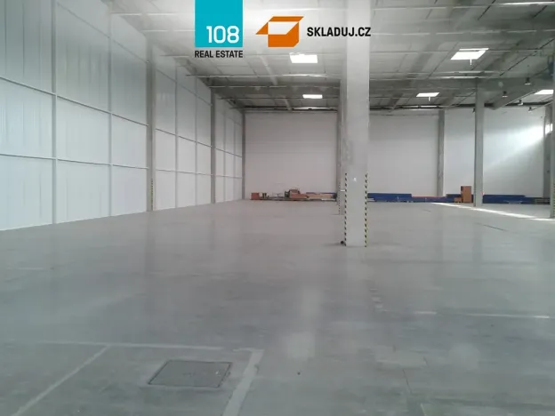 Pronájem skladu, Říčany, Zděbradská, 13747 m2