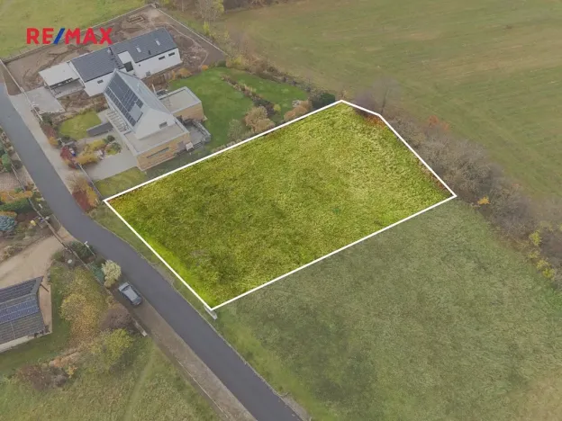 Prodej pozemku pro bydlení, Sibřina, 1760 m2