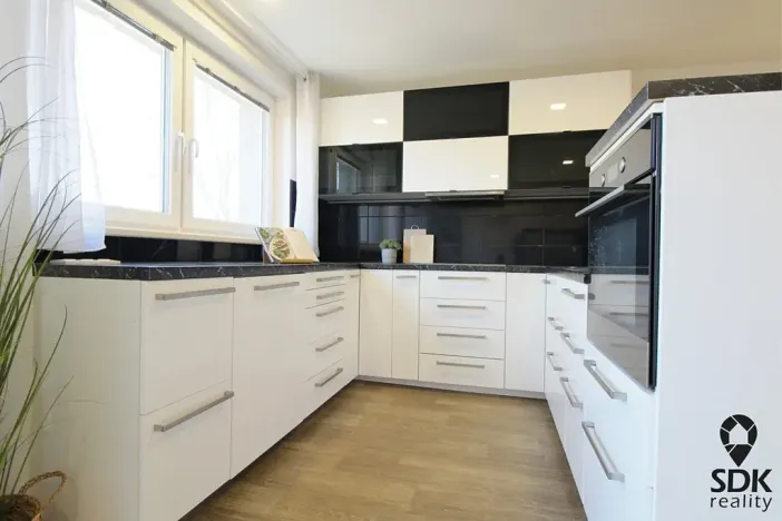 Prodej rodinného domu, Křenovice, Široká, 172 m2