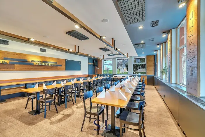 Prodej restaurace, Česká Lípa, Antonína Sovy, 900 m2